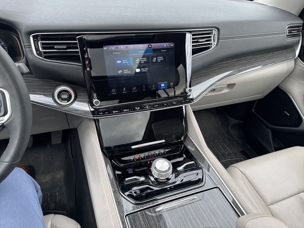 2022 Jeep Wagoneer Series III