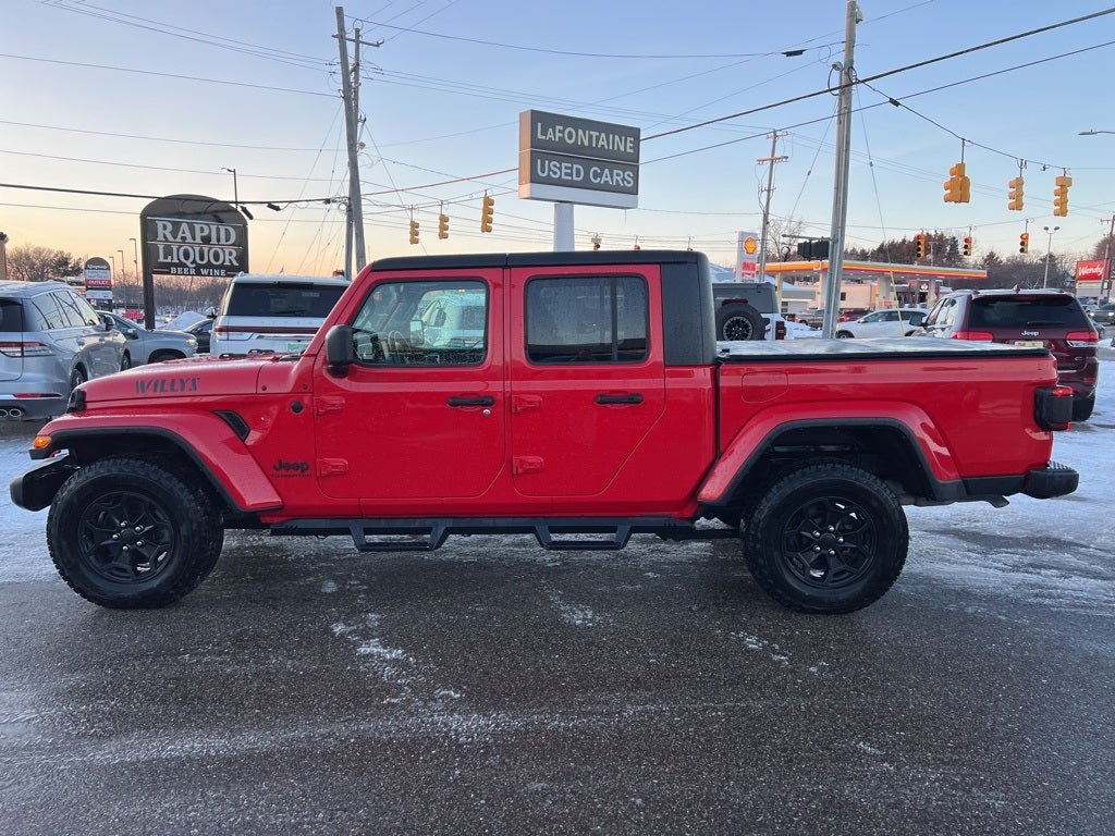 2021 Jeep Gladiator Willys photo 2