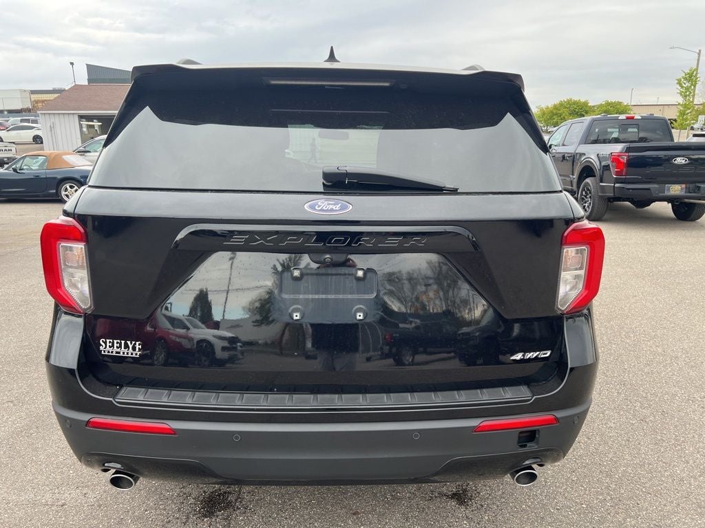 2022 Ford Explorer ST-Line