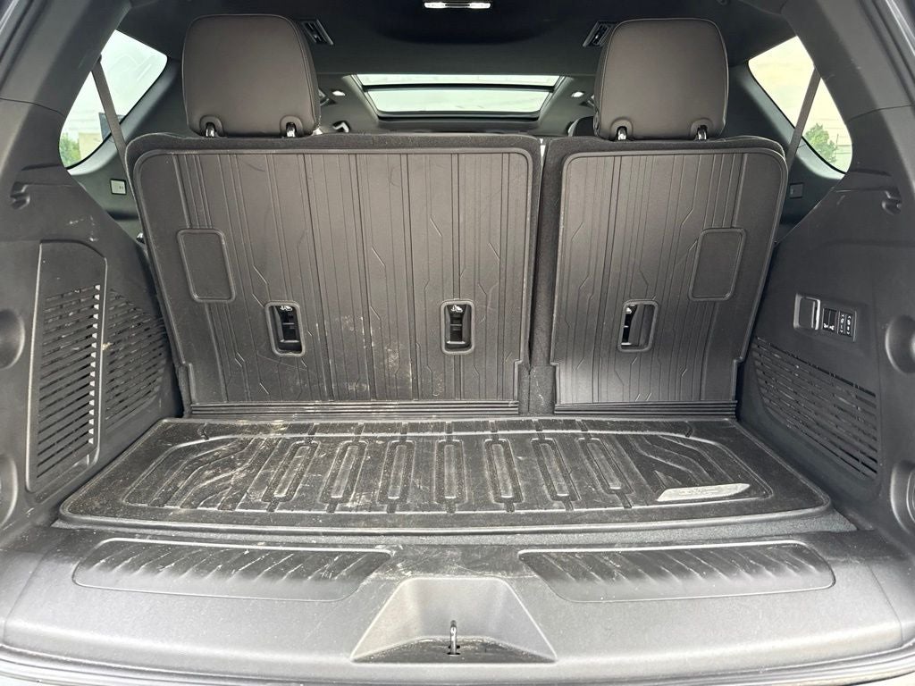 2024 GMC Yukon SLT