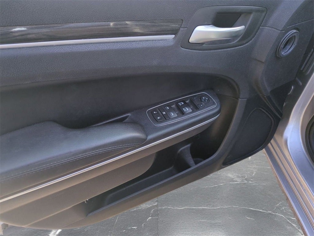 2018 Chrysler 300 Touring