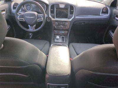 2018 Chrysler 300 Touring