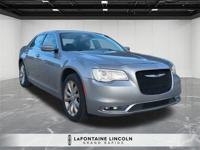 2018 Chrysler 300 Touring