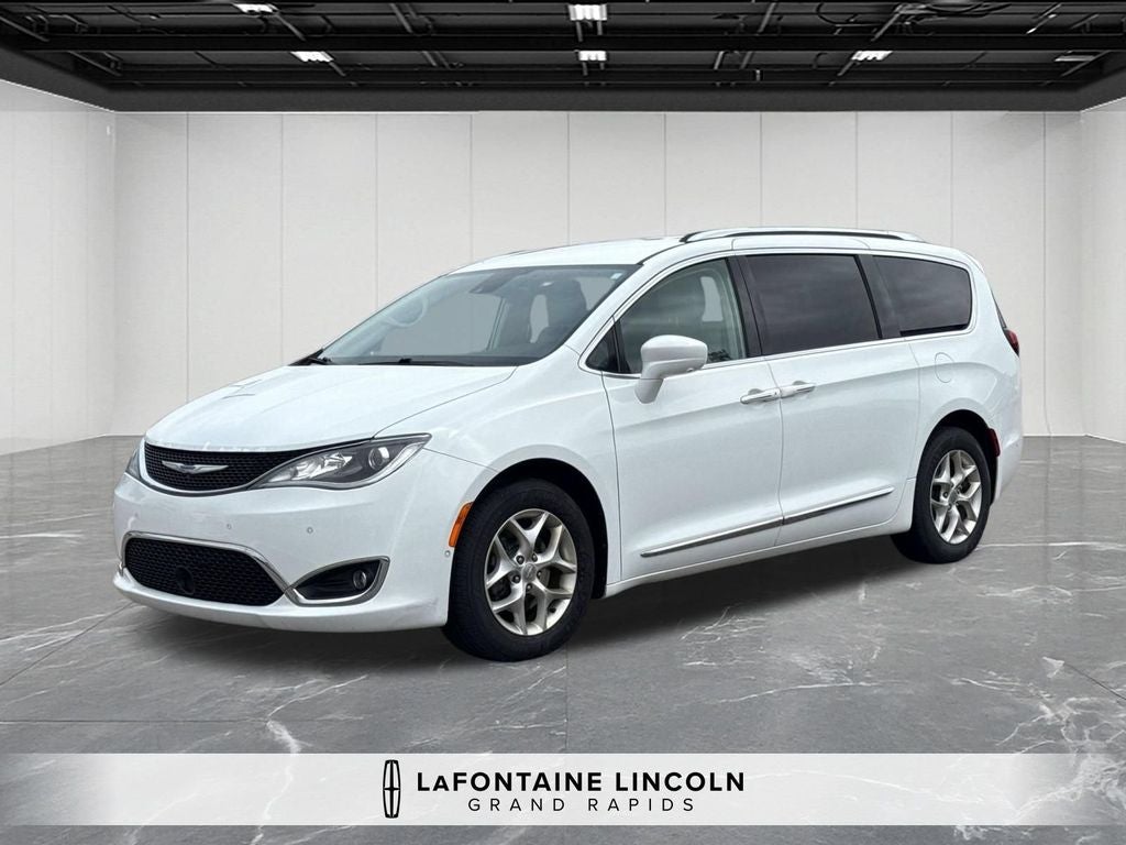 2019 Chrysler Pacifica Touring L