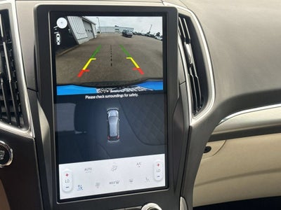2023 Ford Edge Titanium