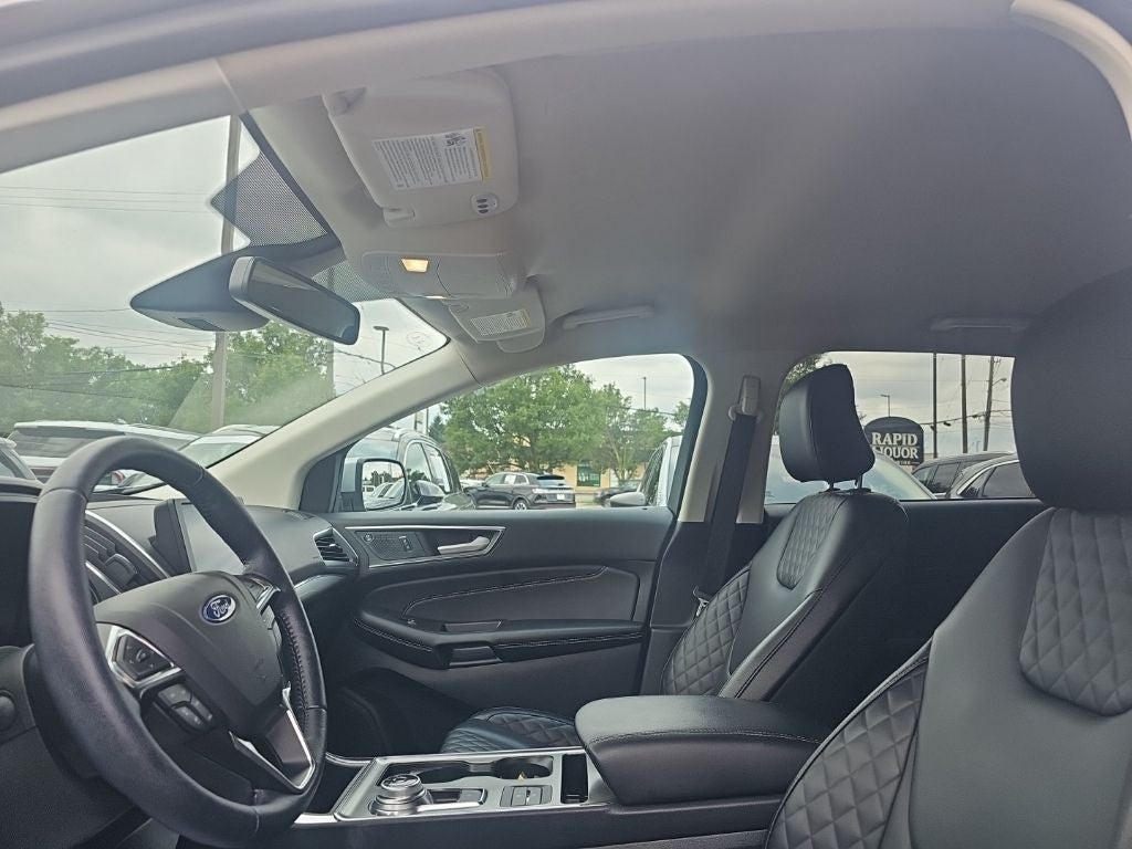 2023 Ford Edge Titanium
