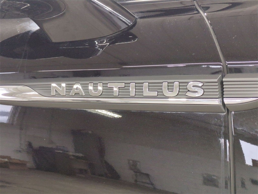 2023 Lincoln Nautilus Standard