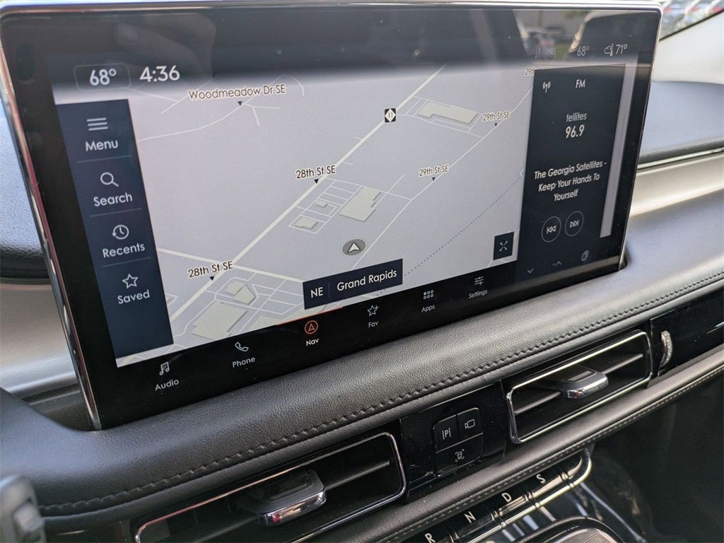 2023 Lincoln Nautilus Standard