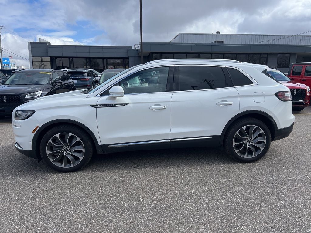 2022 Lincoln Nautilus Reserve