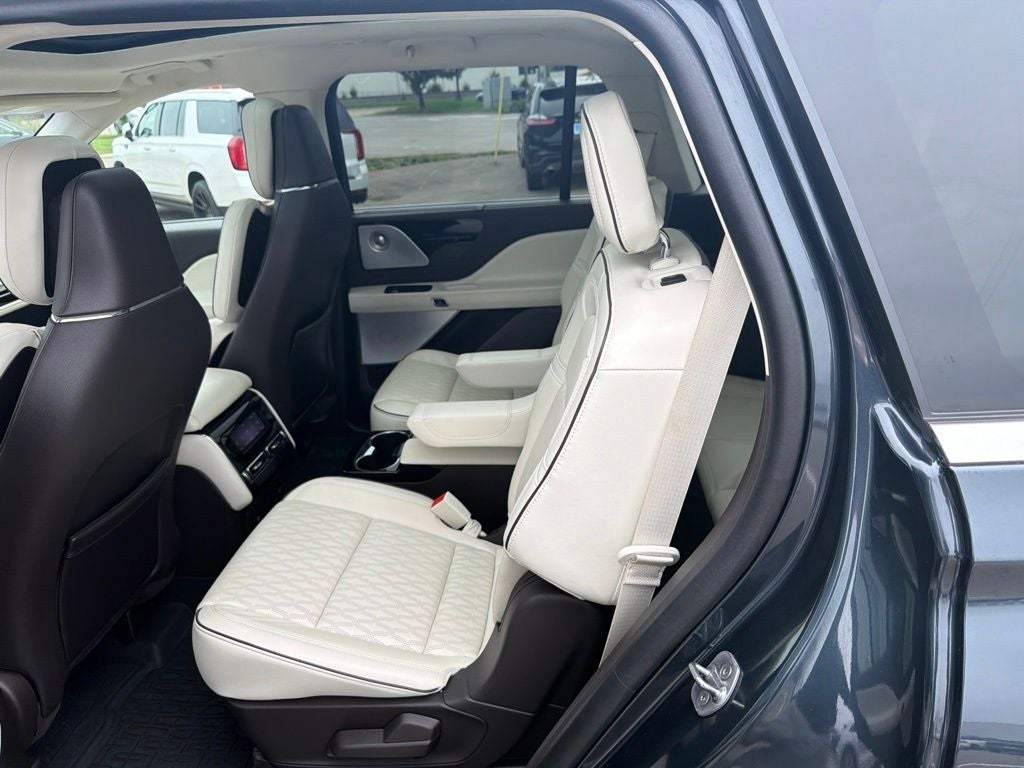 2023 Lincoln Aviator Black Label