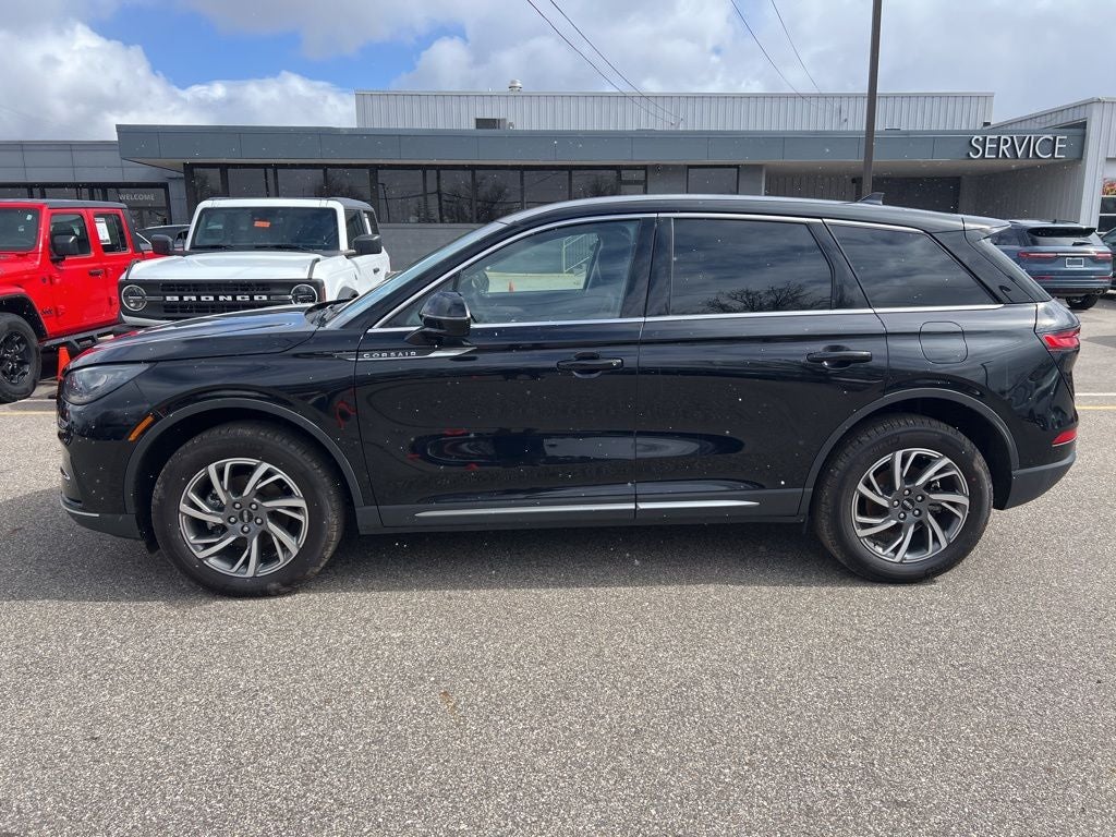 2023 Lincoln Corsair Standard