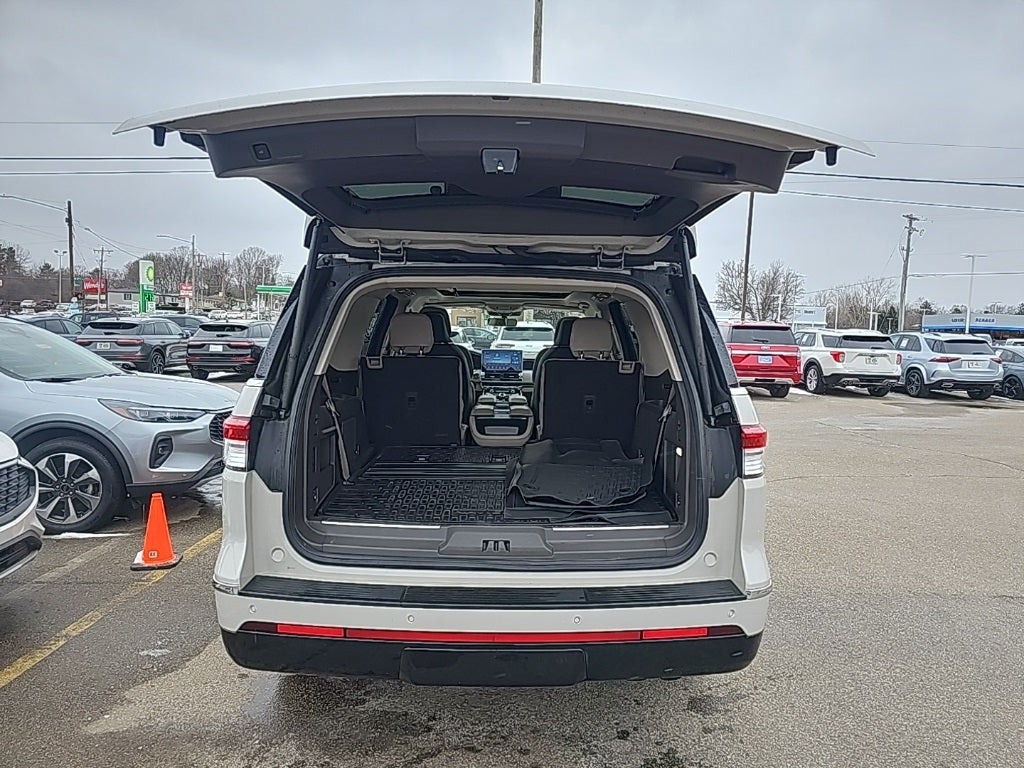 2023 Lincoln Navigator Reserve
