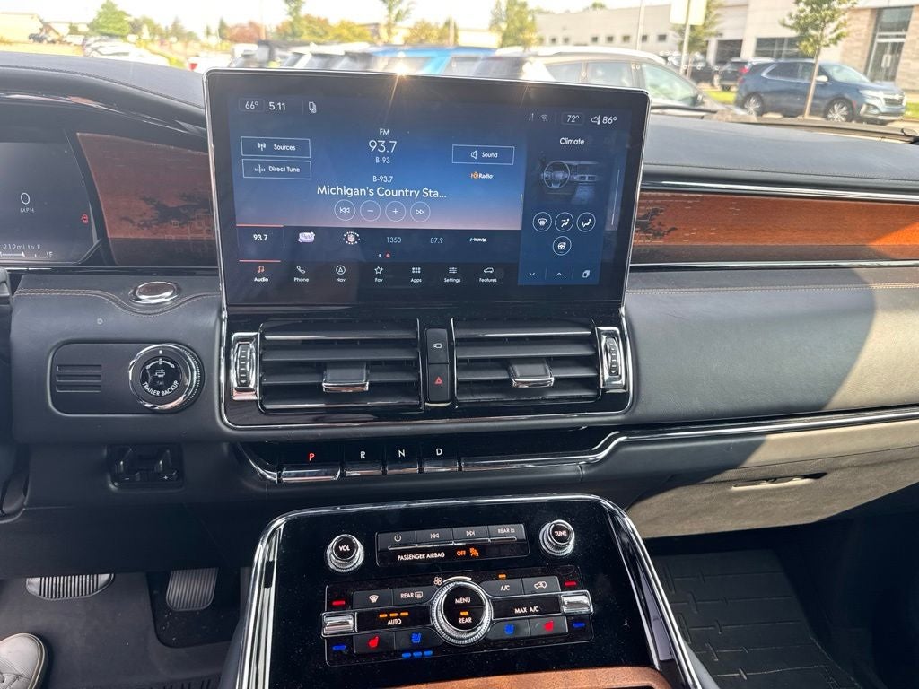 2024 Lincoln Navigator Black Label