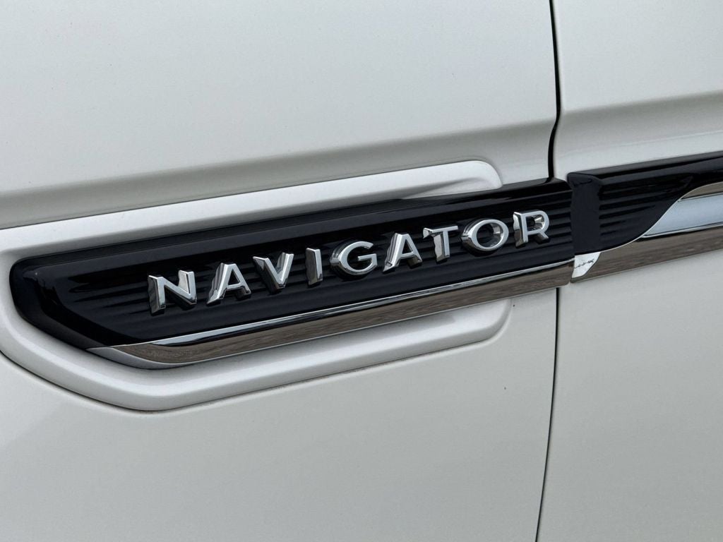 2024 Lincoln Navigator Black Label