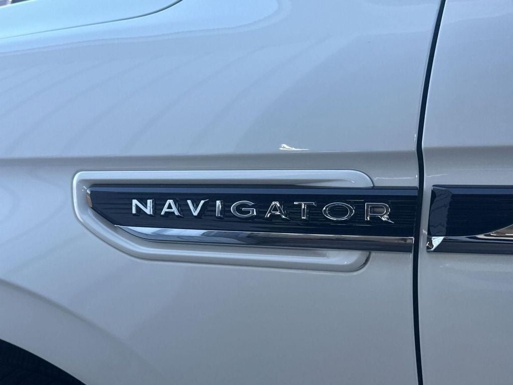 2023 Lincoln Navigator Black Label