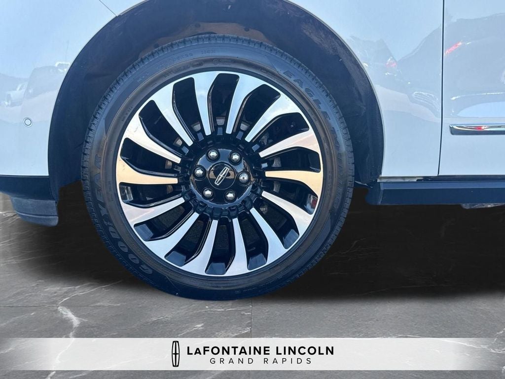 2023 Lincoln Navigator Black Label