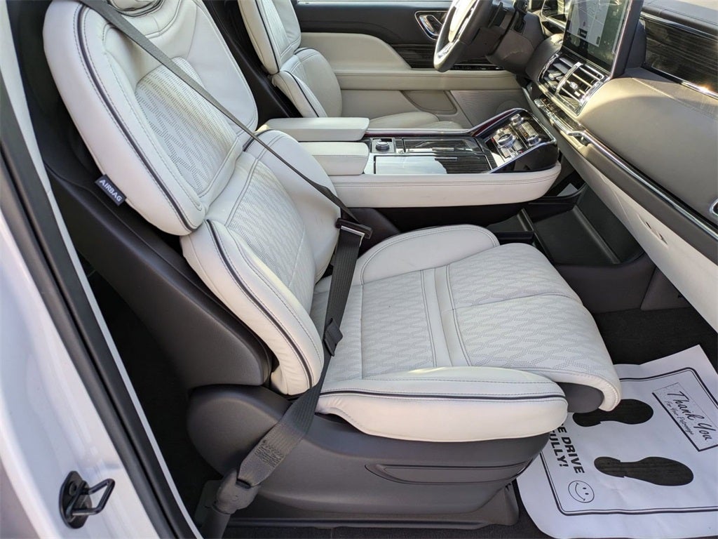 2023 Lincoln Navigator Black Label