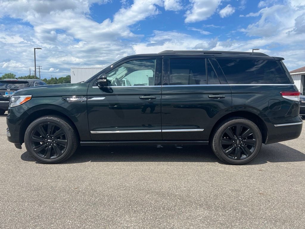 2022 Lincoln Navigator Black Label