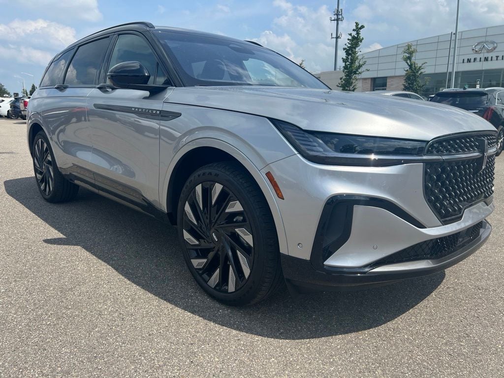 2024 Lincoln Nautilus Reserve