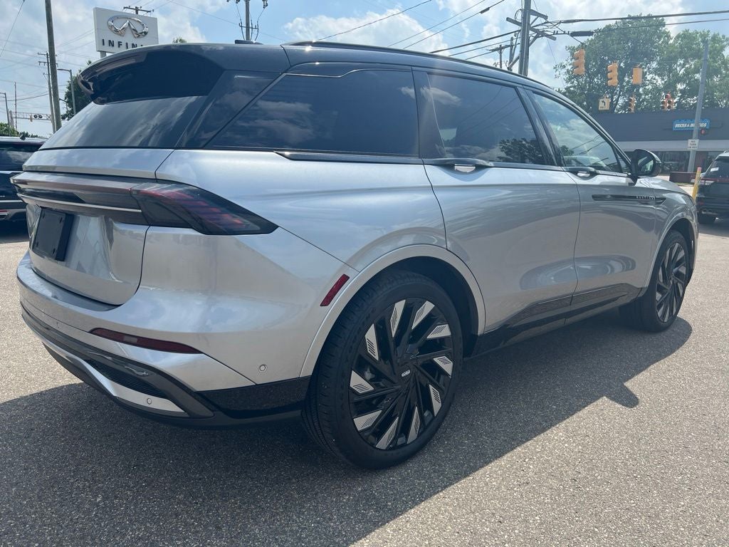 2024 Lincoln Nautilus Reserve