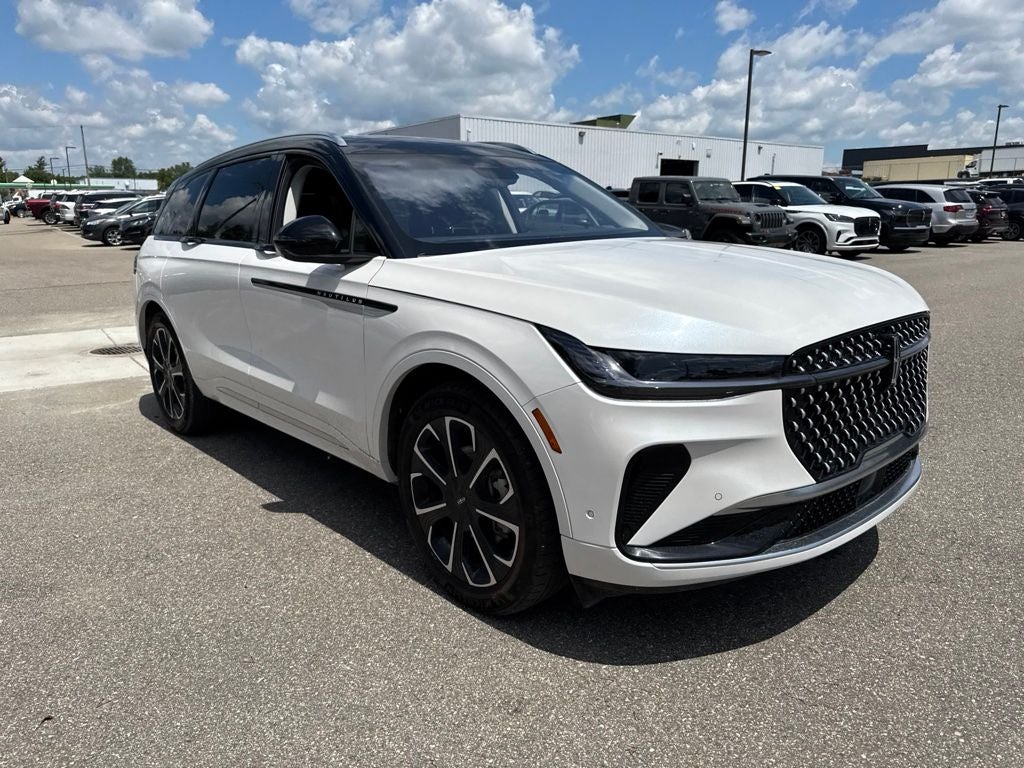 2024 Lincoln Nautilus Reserve