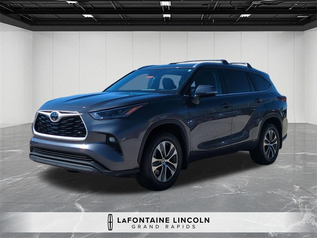 2024 Toyota Highlander XLE