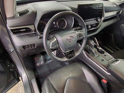 2022 Toyota Highlander Hybrid Limited