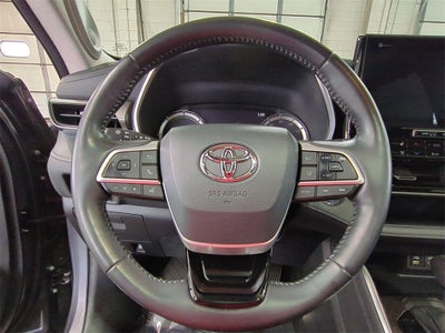 2022 Toyota Highlander Hybrid Limited