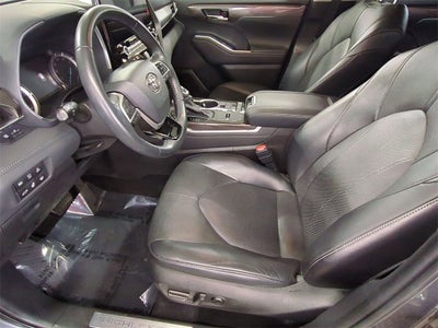 2022 Toyota Highlander Hybrid Limited