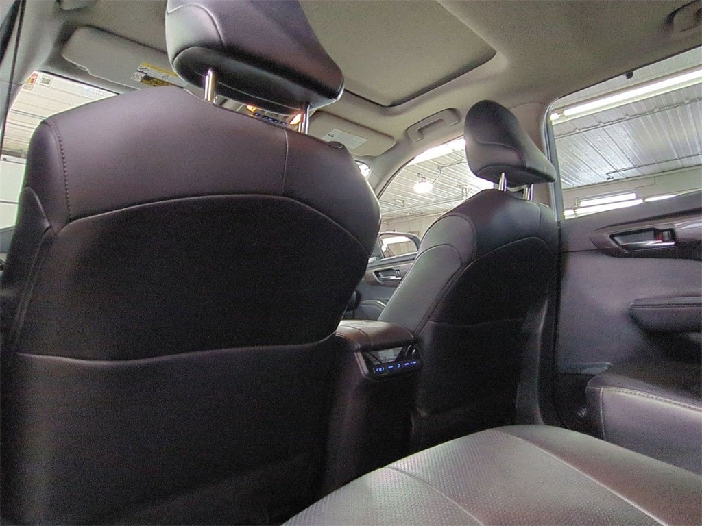 2022 Toyota Highlander Hybrid Limited