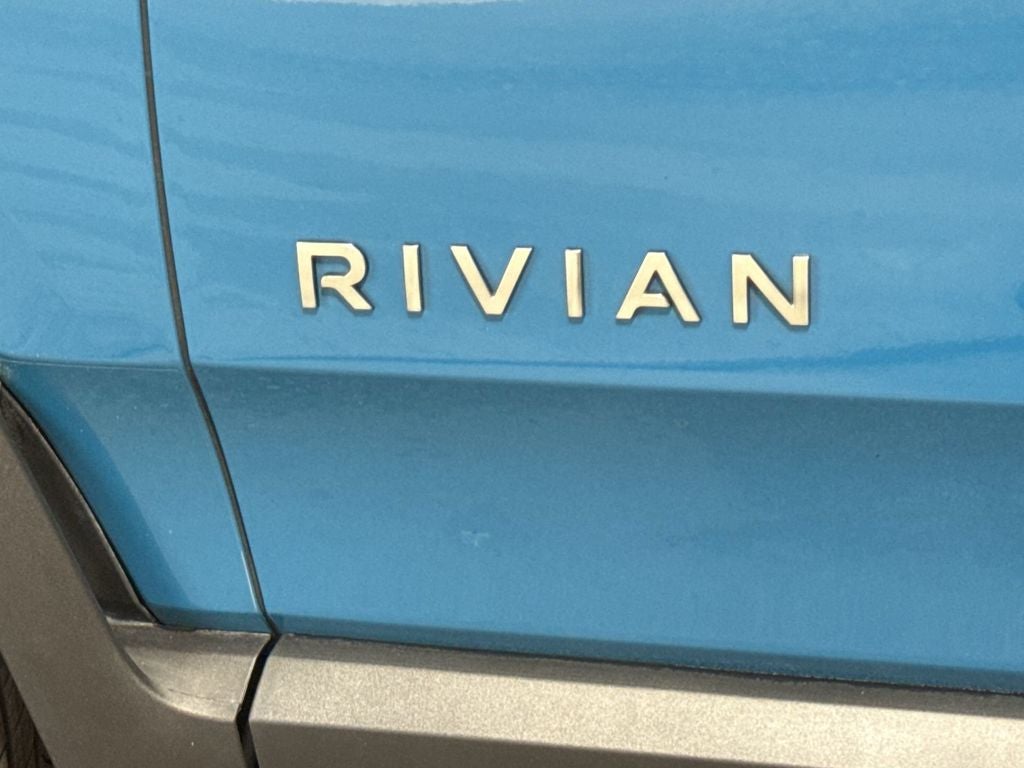 2025 Rivian R1S Adventure Dual Motor Standard Pack