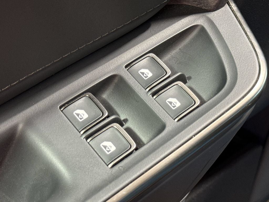 2025 Rivian R1S Adventure Dual Motor Standard Pack