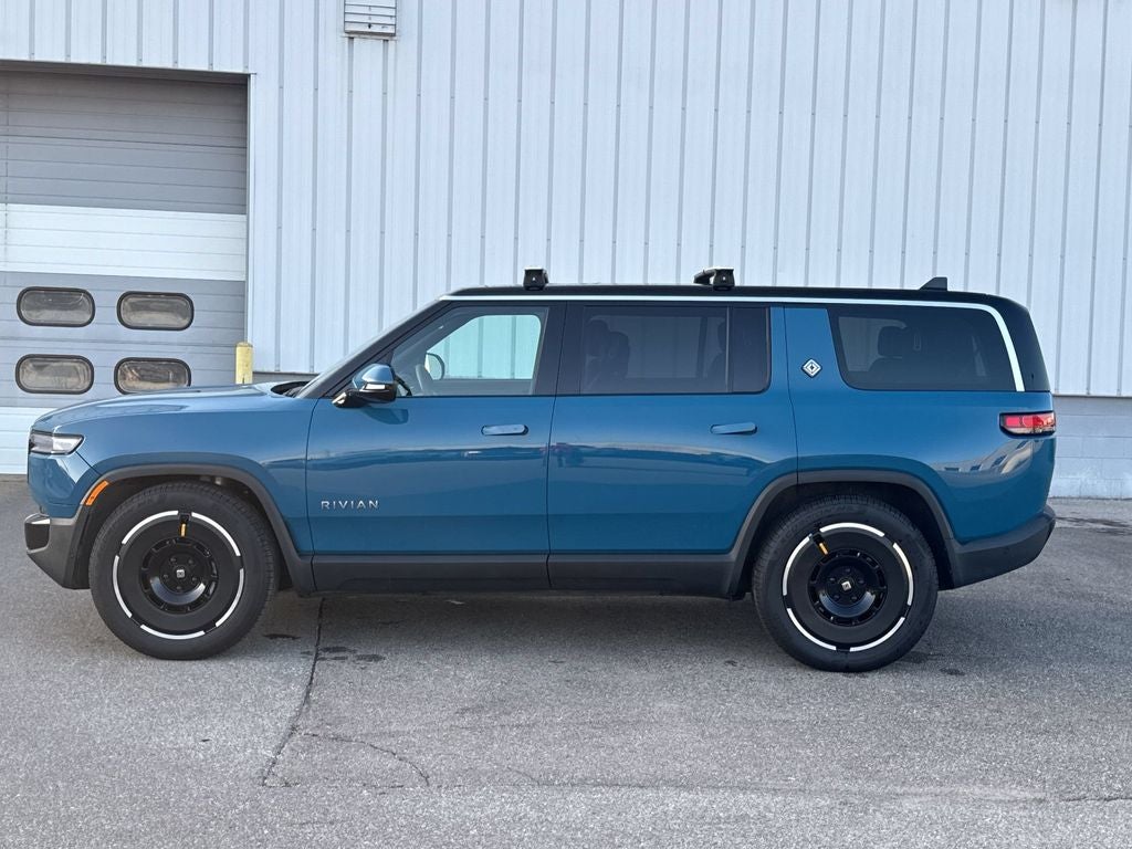 2025 Rivian R1S Adventure Dual Motor Standard Pack