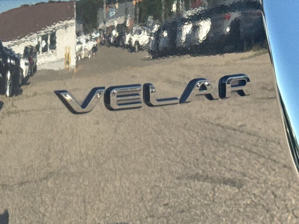 2025 Land Rover Range Rover Velar Dynamic SE