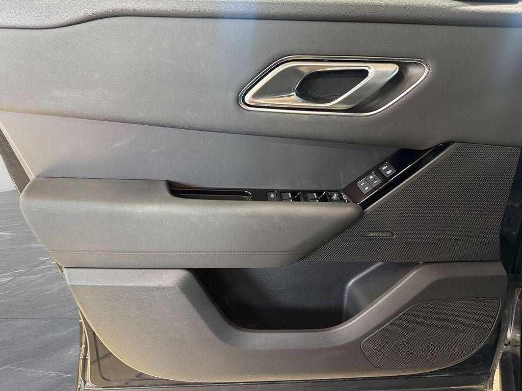 2025 Land Rover Range Rover Velar Dynamic SE