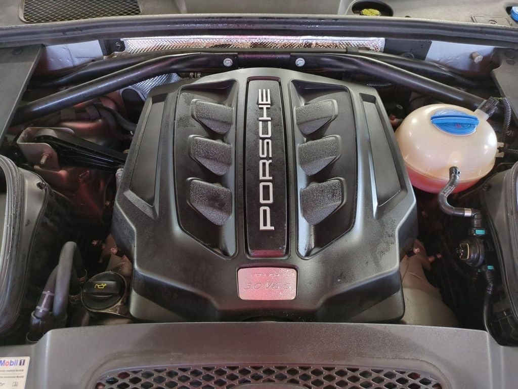 2016 Porsche Macan S