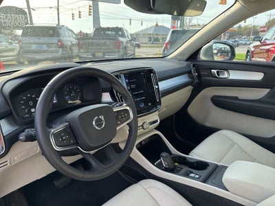 2019 Volvo XC40 R-Design