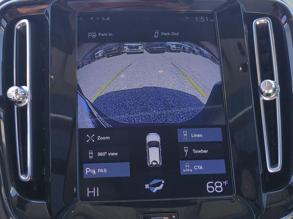 2019 Volvo XC40 R-Design