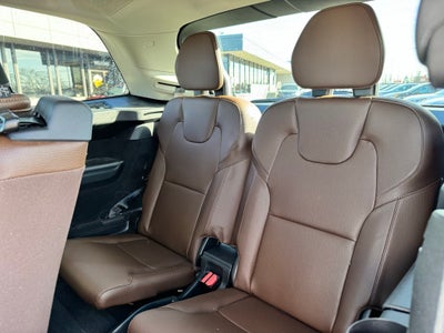 2020 Volvo XC90 T6 Momentum