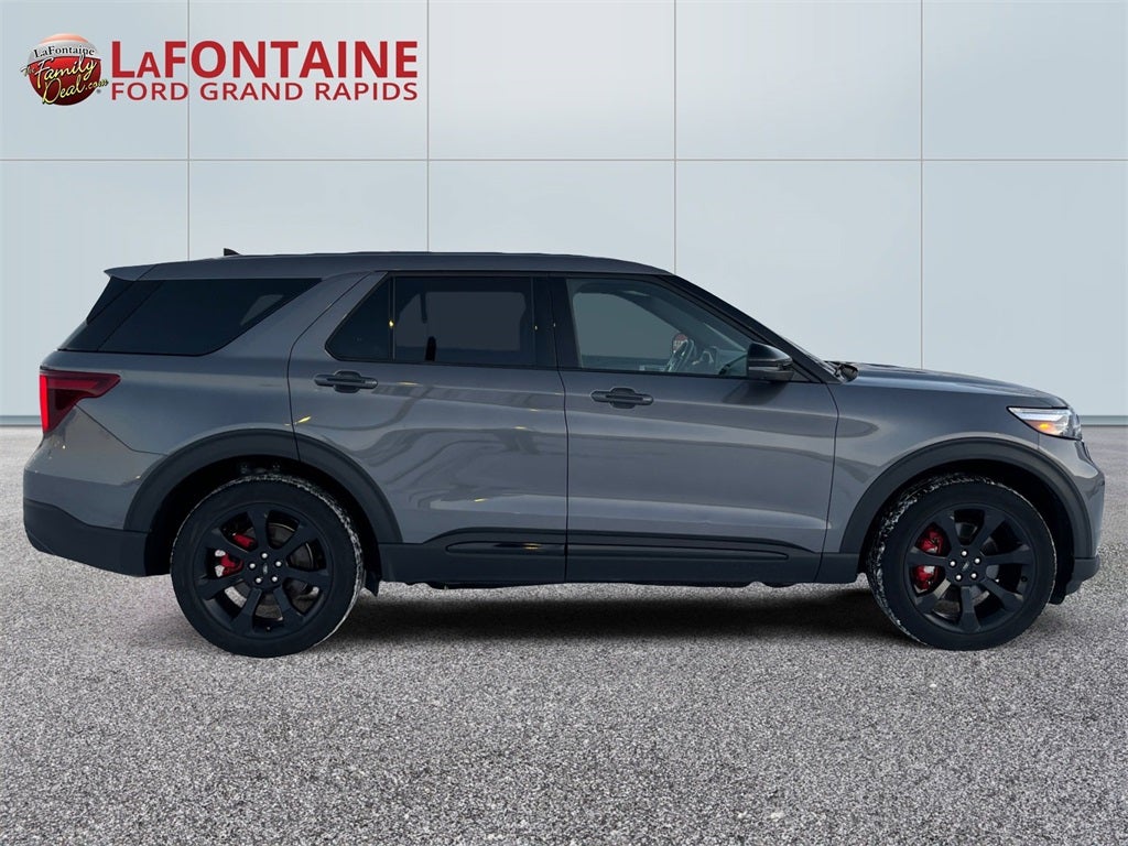 2022 Ford Explorer ST