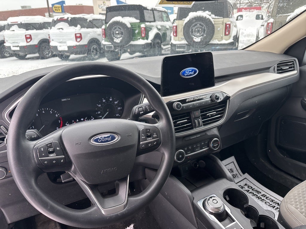 2020 Ford Escape SE