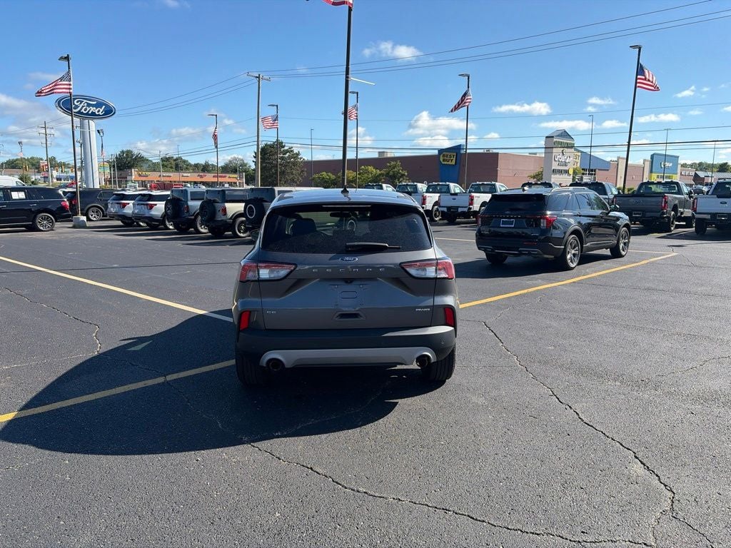 2021 Ford Escape SE