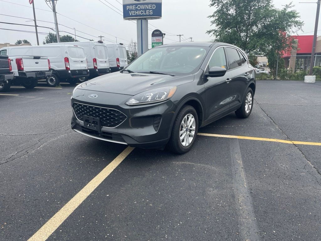 2020 Ford Escape SE