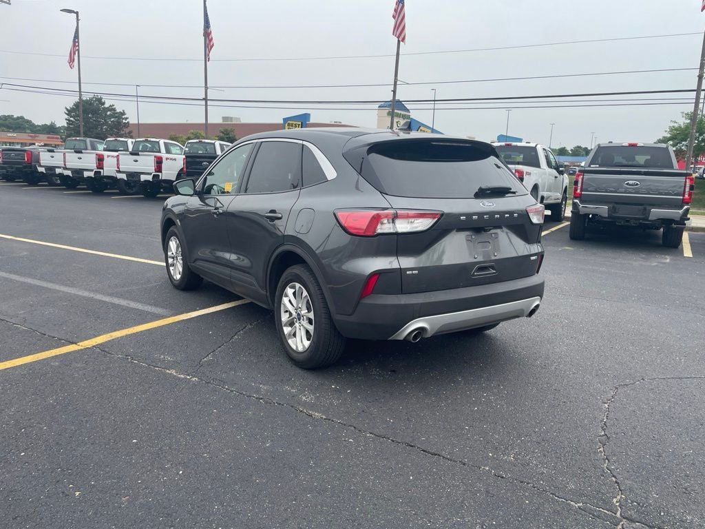 2020 Ford Escape SE