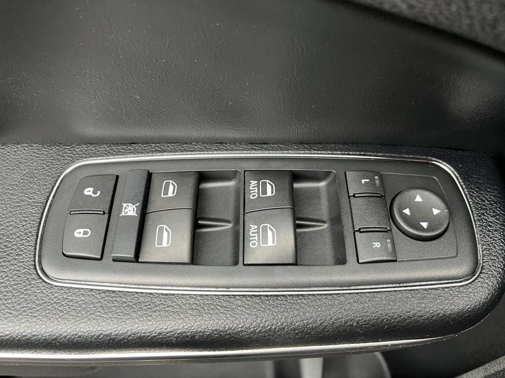 2017 Chrysler 300 S