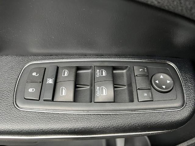 2017 Chrysler 300 S