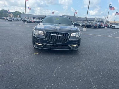 2017 Chrysler 300 S