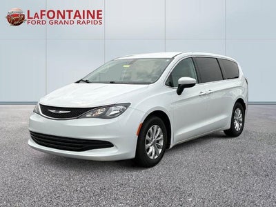 2017 Chrysler Pacifica Touring