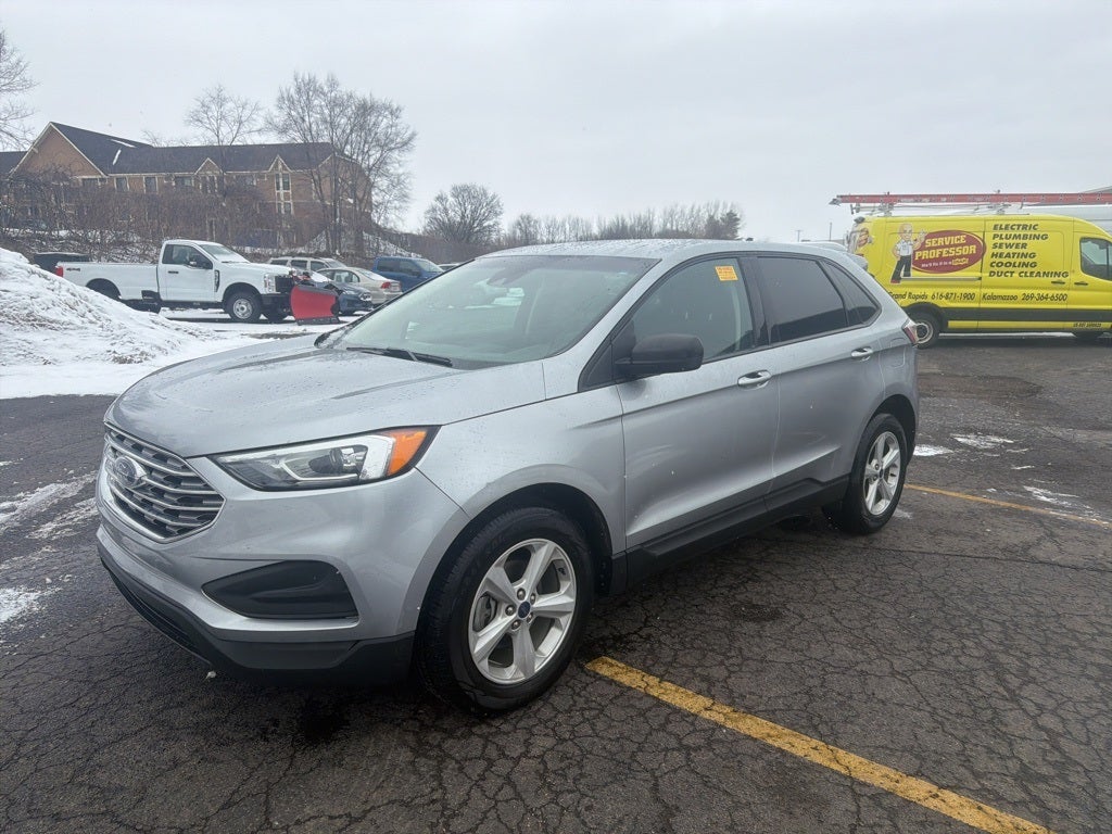 2020 Ford Edge SE