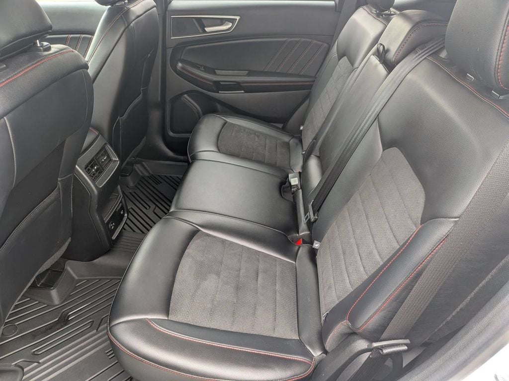 2022 Ford Edge ST Line
